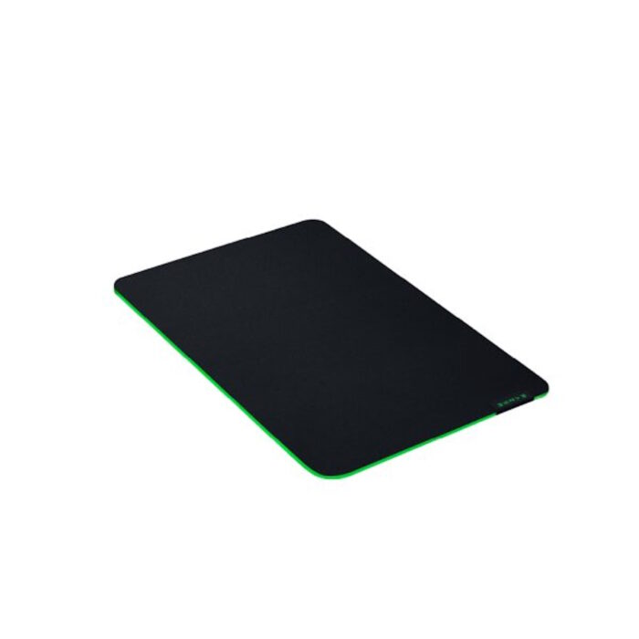 razer gigantus v2 medium gaming mouse pad 1 600x600 1